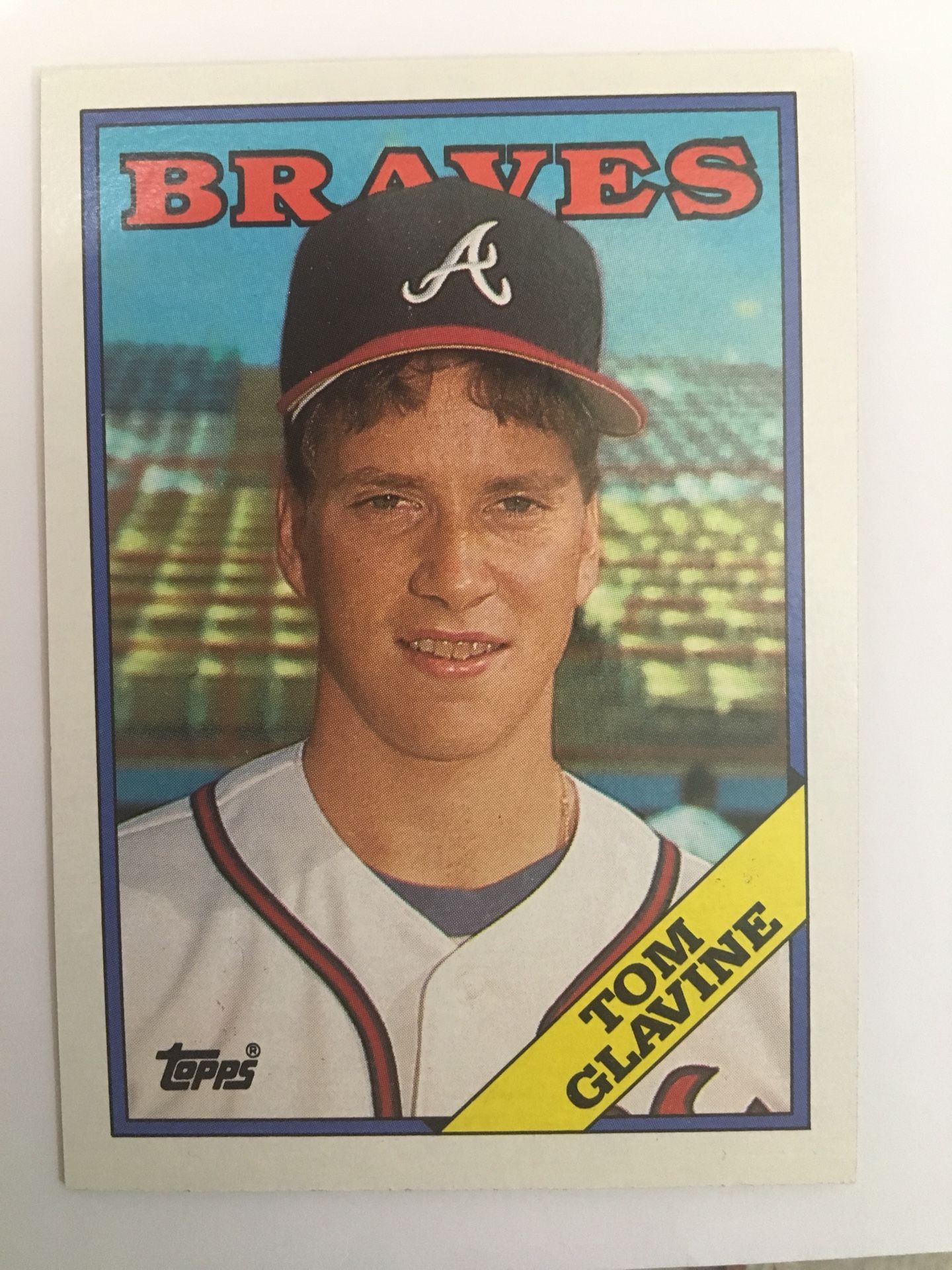 Rare and Sought After TOM GLAVINE Topps Baseball Card