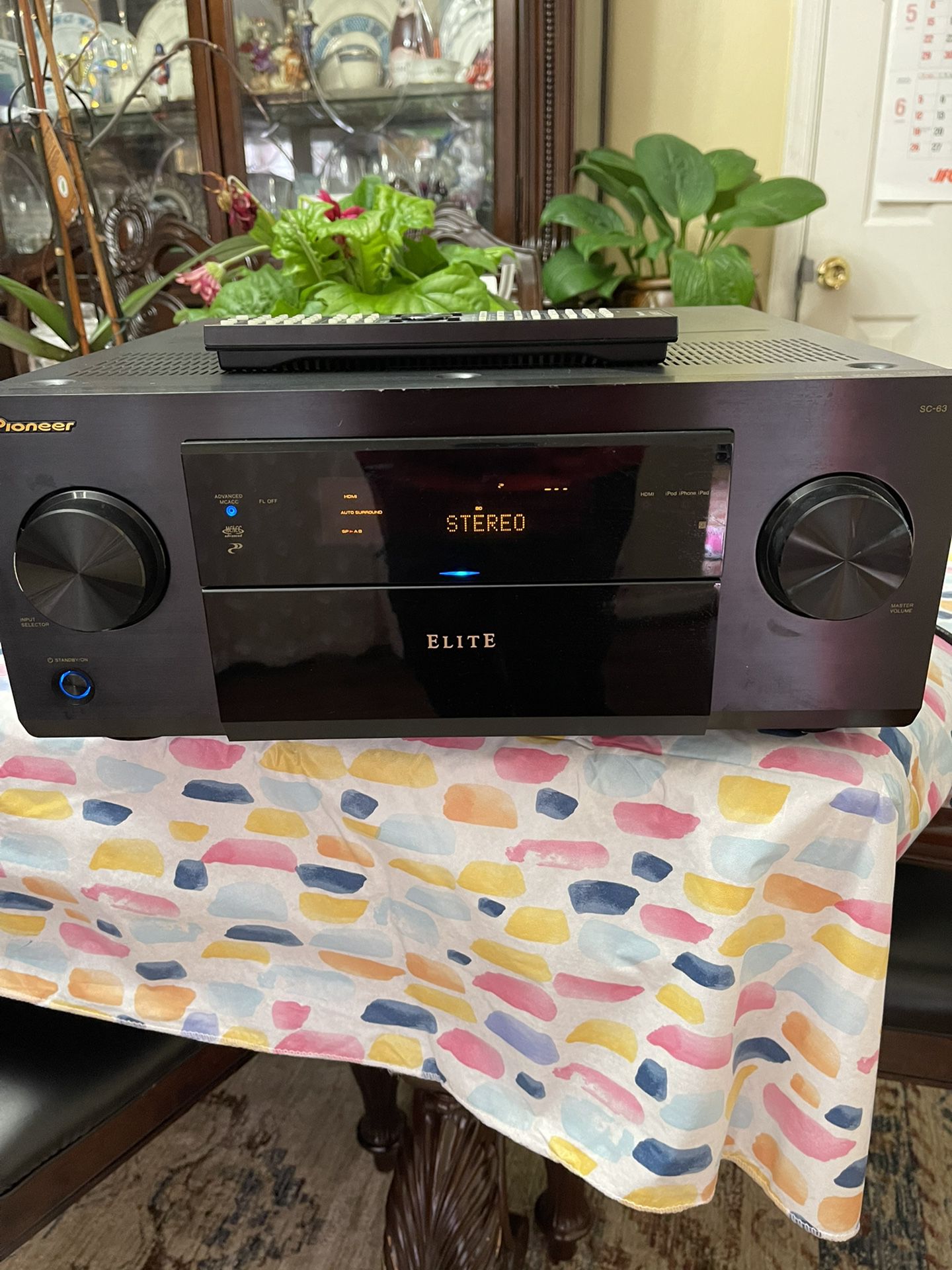 PIONEER ELITE SC 63 HIGH END RECEIVER . GREAT CONDITION  WITH REMOTE CONTROL !