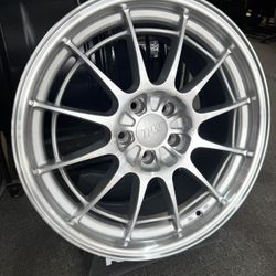 Aros En Color Plateado Y Silver. 