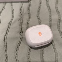 Skull candy Earbud Case - Free 