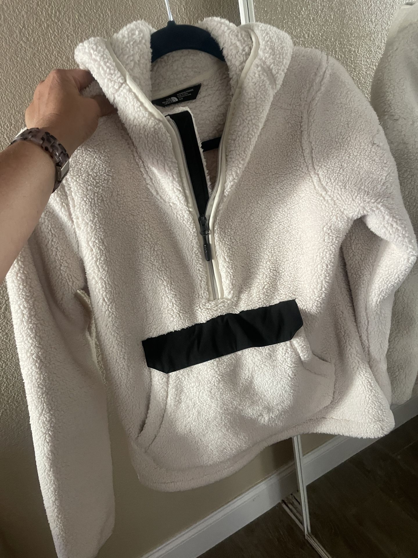 North Face Women’s Sherpa Jacket