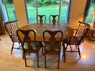 Round Wood Dining Table with 6 Chairs