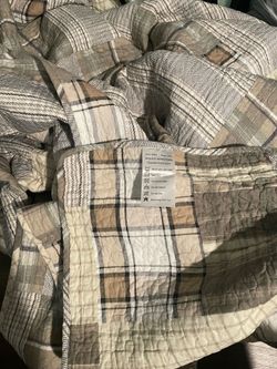 Never Used Large Thin Blanket