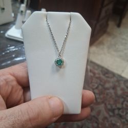 14k White Gold Chain N Setting Columbian Emerald With Diamonds 
