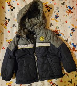 4T COAT IN GREAT CONDITION $5