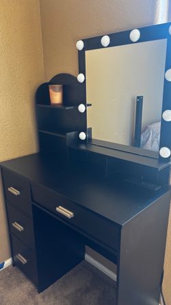 Black vanity set