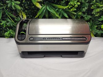 FoodSaver V4980 Automatic Vacuum Sealer System w/ Built-In Roll Storage & Handheld Sealer