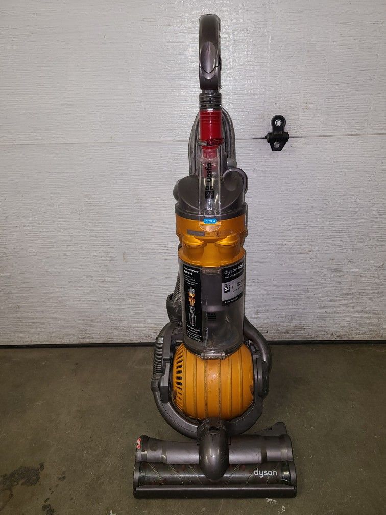 Dyson DC24 Ball All Floors Bagless Upright Vacuum