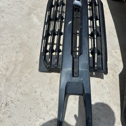 2021 chevy Bumper And Grill