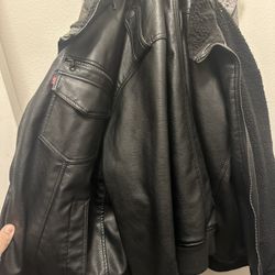Levi’s Leather Jackets 4xl  40 Each 