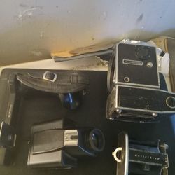 Antique Cameras Hell3nbkare 500 Xle And 600 C/m