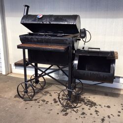 Smoker/ Rotisserie 