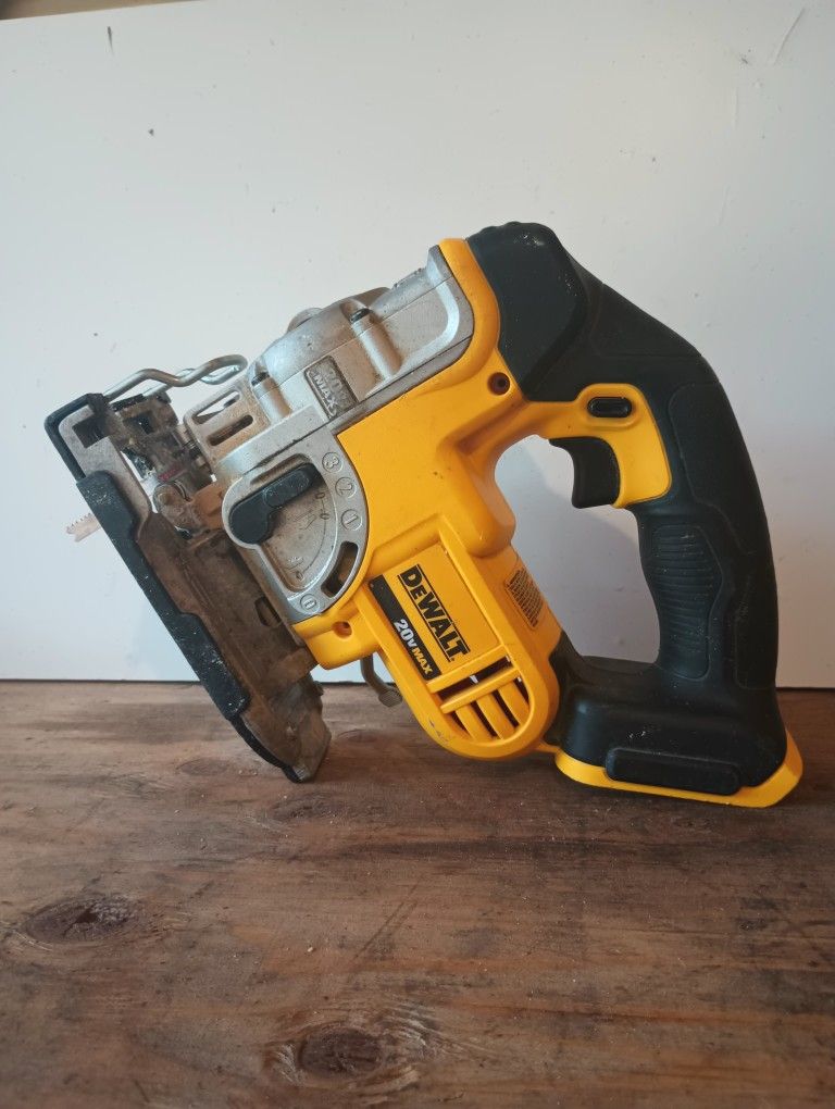 20V MAX XR Cordless Brushless Jigsaw
