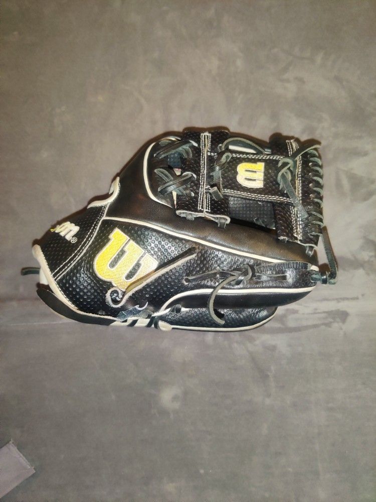 WILSON A2000 Baseball Glove Pro Stock 