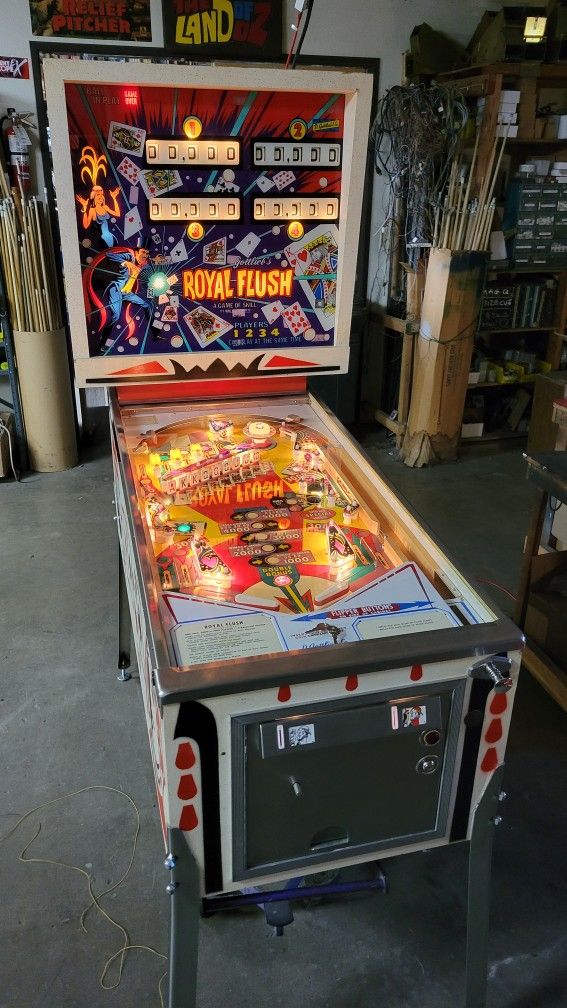 Gottlieb Royal Flush Pinball Machine