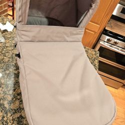 Graco Tan Easywalker Carrycot Bassinet 