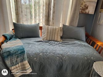 Trundle Bed