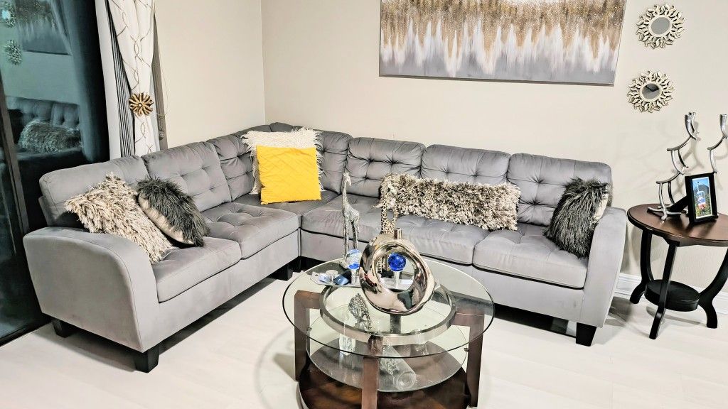 Sectional Sofa/ Couch