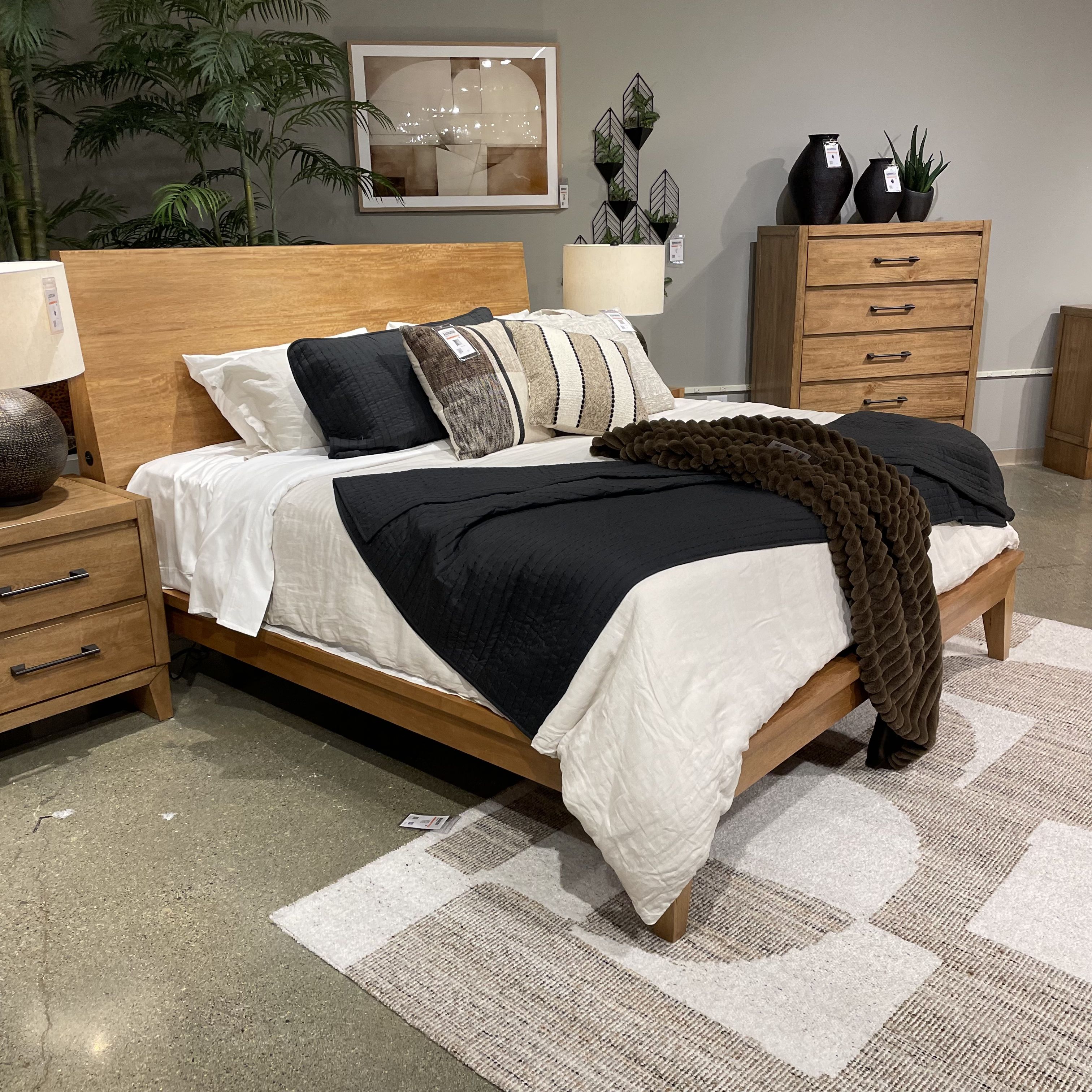 Light Brown Queen Panel Bed with Mirrored Dresser and Nightstand