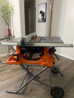RIDGID table saw, like new; only used once and has been in storage. Price: 300