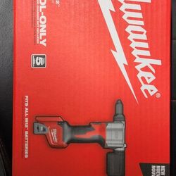 Milwaukee Rivet Gun