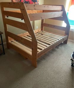 Twin over Full Bunk bed