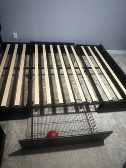 Queen bed set