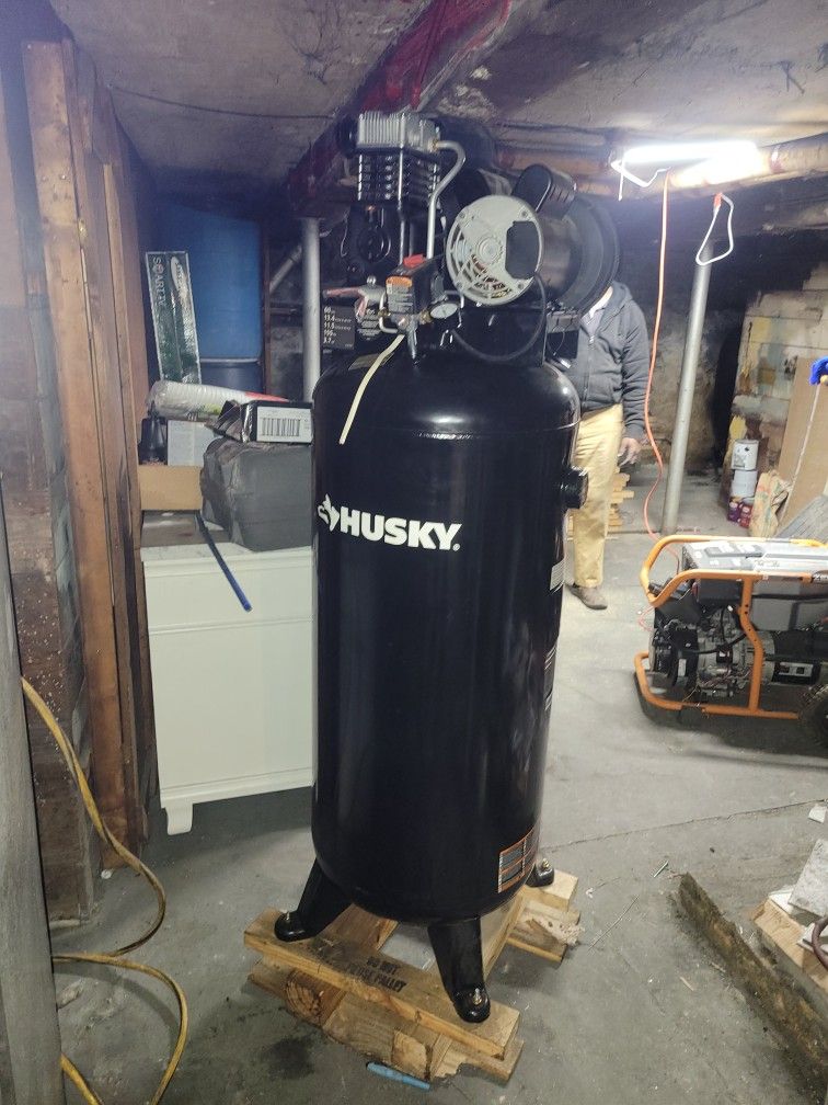 Husky 60 gallon compressor