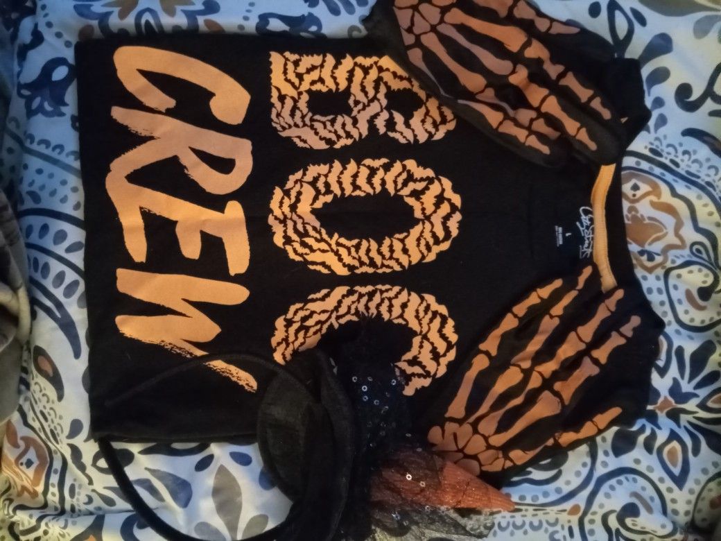 HALLOWEEN LOT