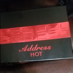 Women Address Hot Fragrance