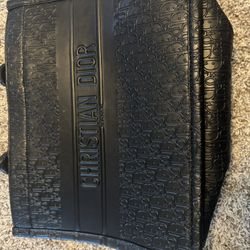 Dior purse