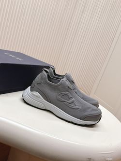 Di,or shoes