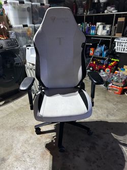 The Secretlab Titan Evo ergonomic gaming chair