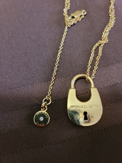 15 Inch Michael Kors Neckalace With Lock Penant