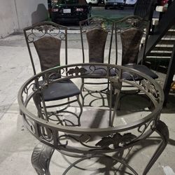 3- Piece Outdoor Glass Table 