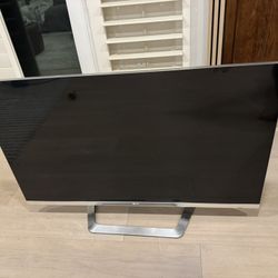 LG 47” LCD TV 1080p 47LM6700 
