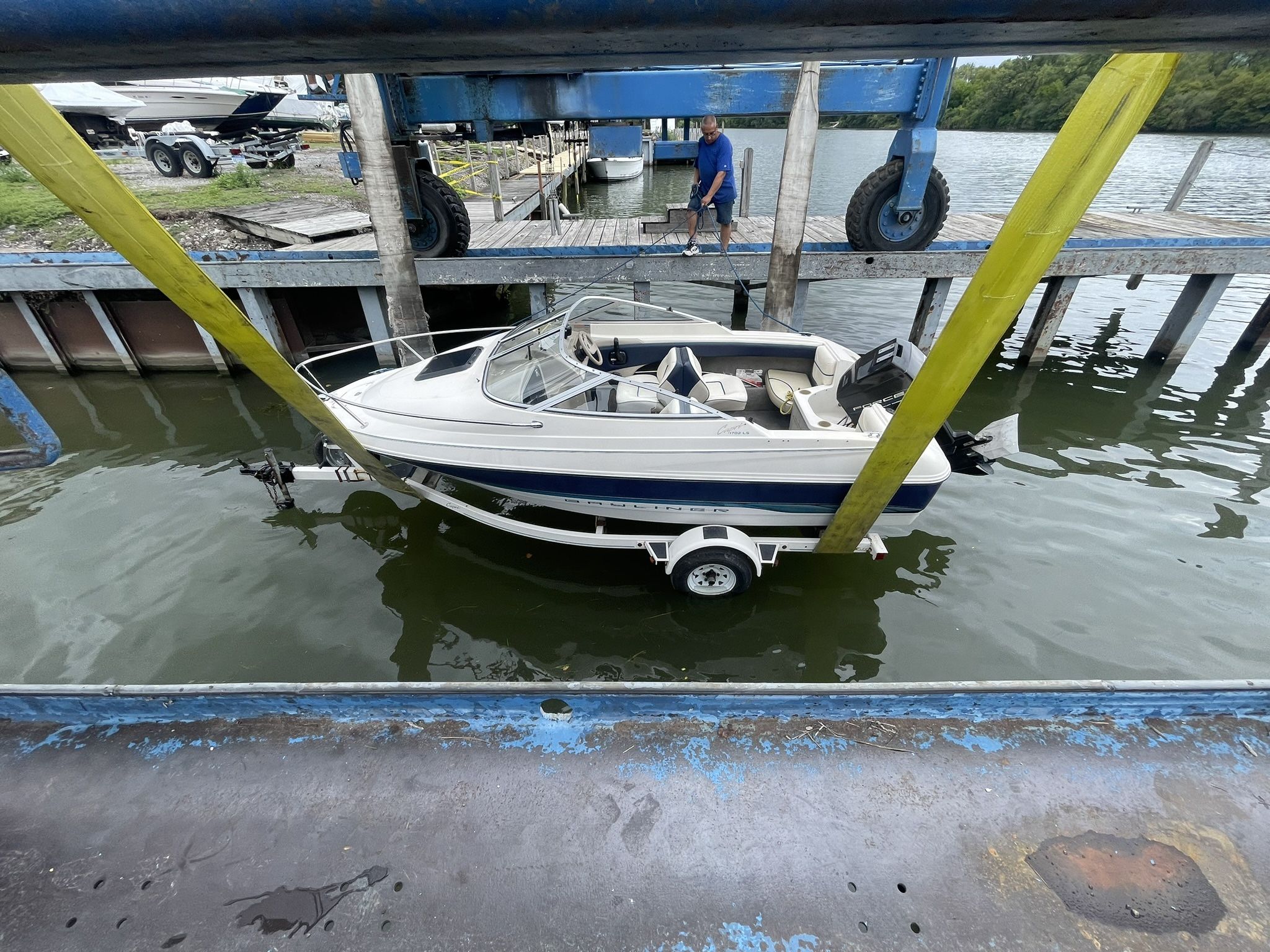1995 Bayliner 1702 LS Capri (Cuddy Cabin) + Trailer – 1 Owner, Garage Kept