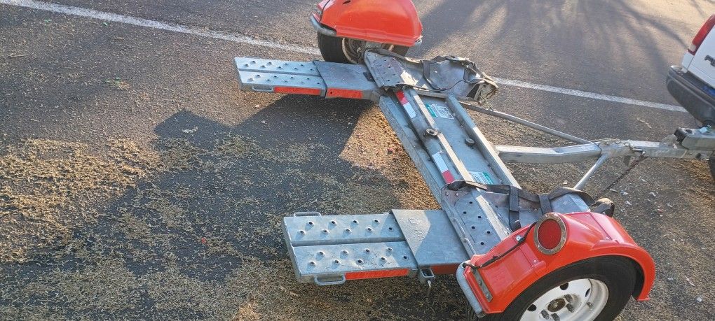 Tow Dolly Great Shape Ready To Tow
