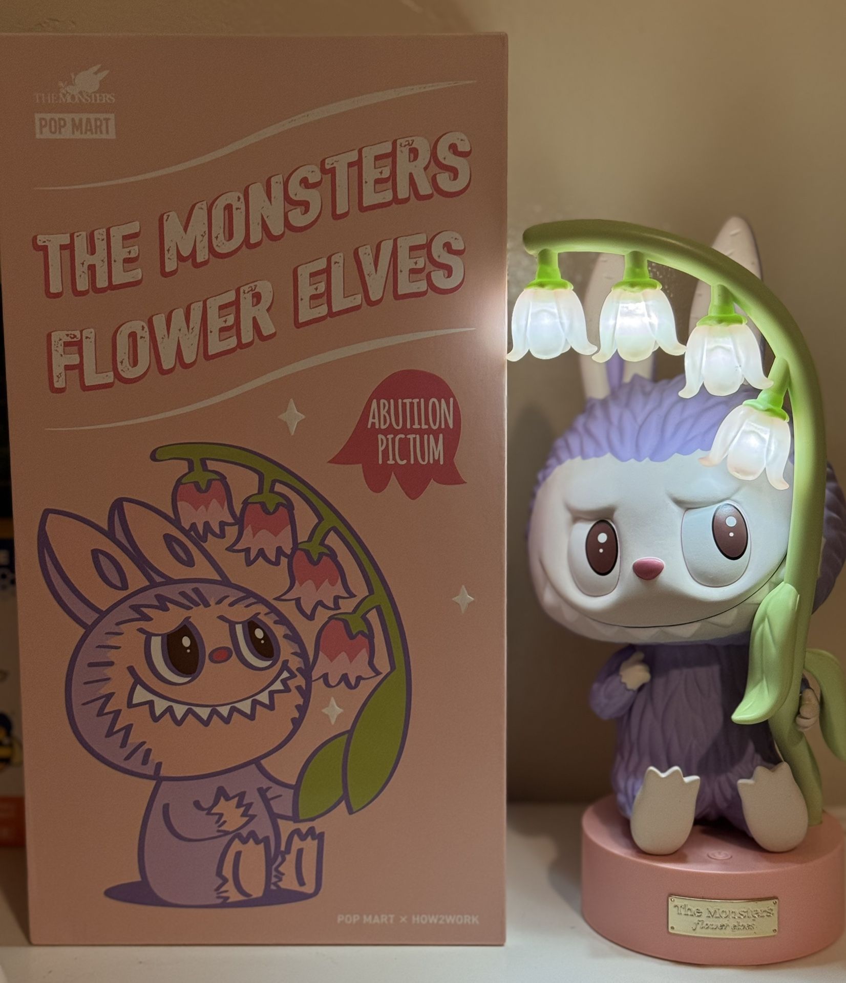 Pop Mart - Labubu Flower Elves Lamp