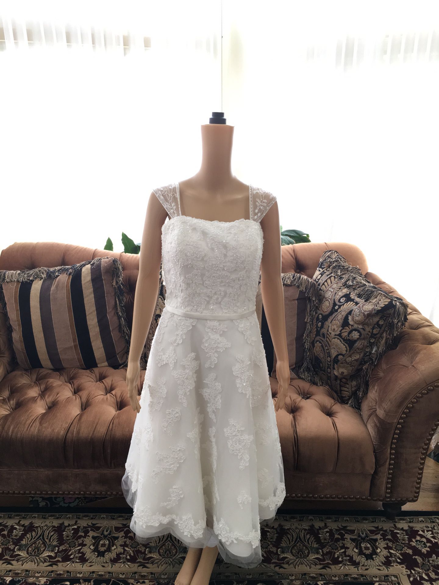 David’s Bridal short Wedding dress size 12 Ivory with shawl