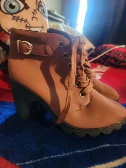 Boots With Heel