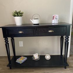 Console Table Excellent Conditions  W42 H31 