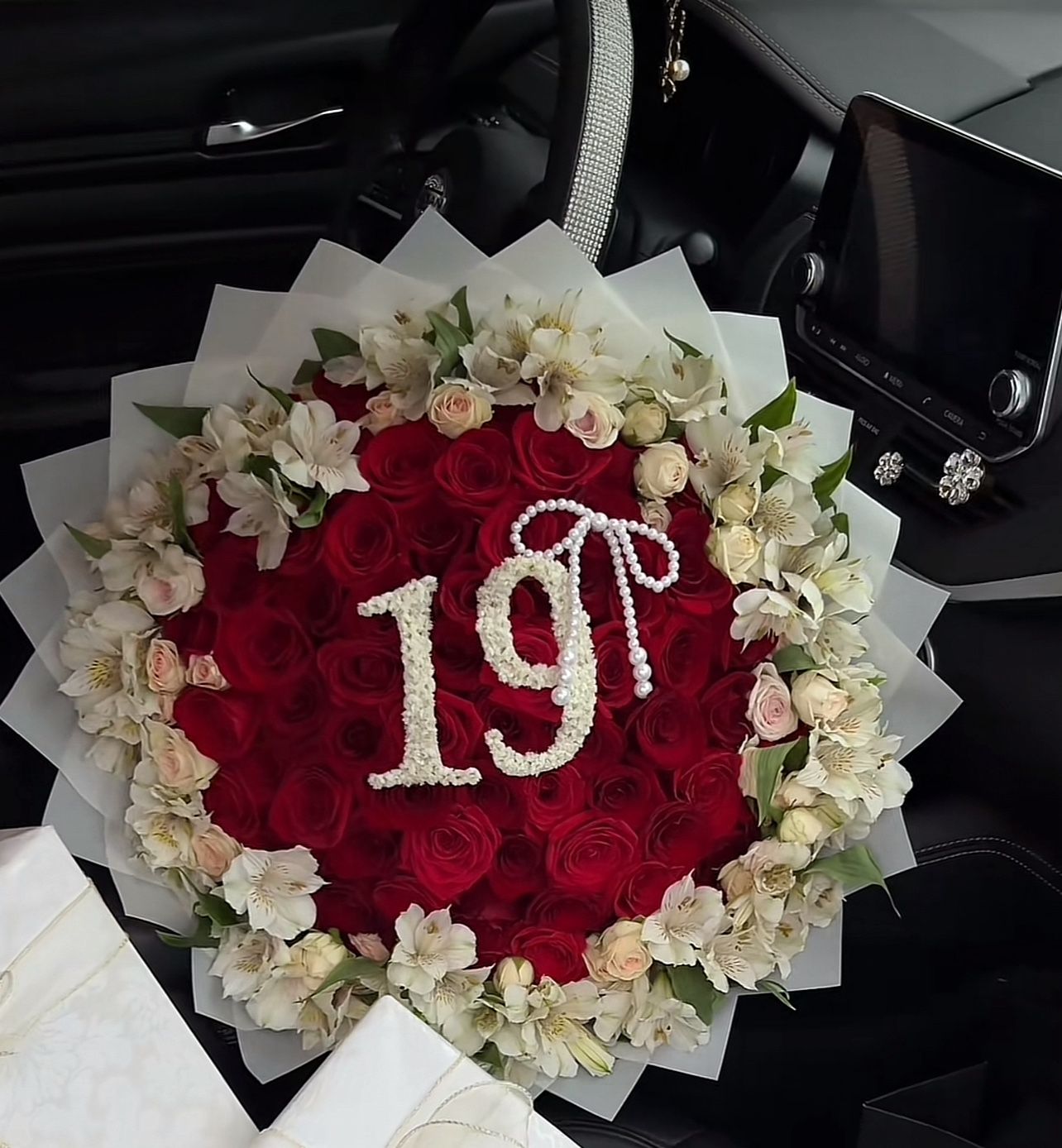 Beautiful flowers for your princess💐