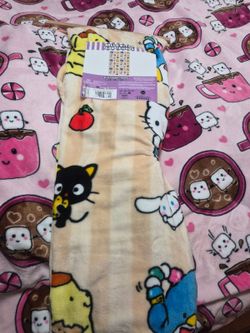Hello kitty throw