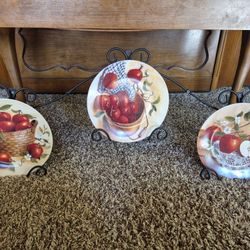 3 Apple Basket Plates & Black Iron Holder For All