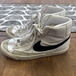 Nike Men’s Blazer Leather Sneakers