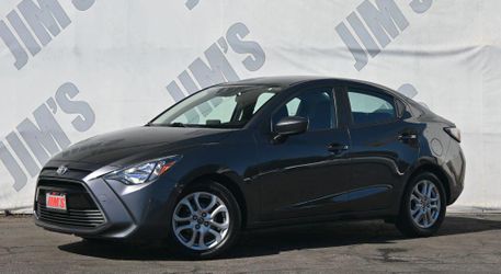 2017 Toyota Yaris iA