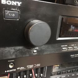 Sony  HDMI Surround Sound Receiver In Great Condition 