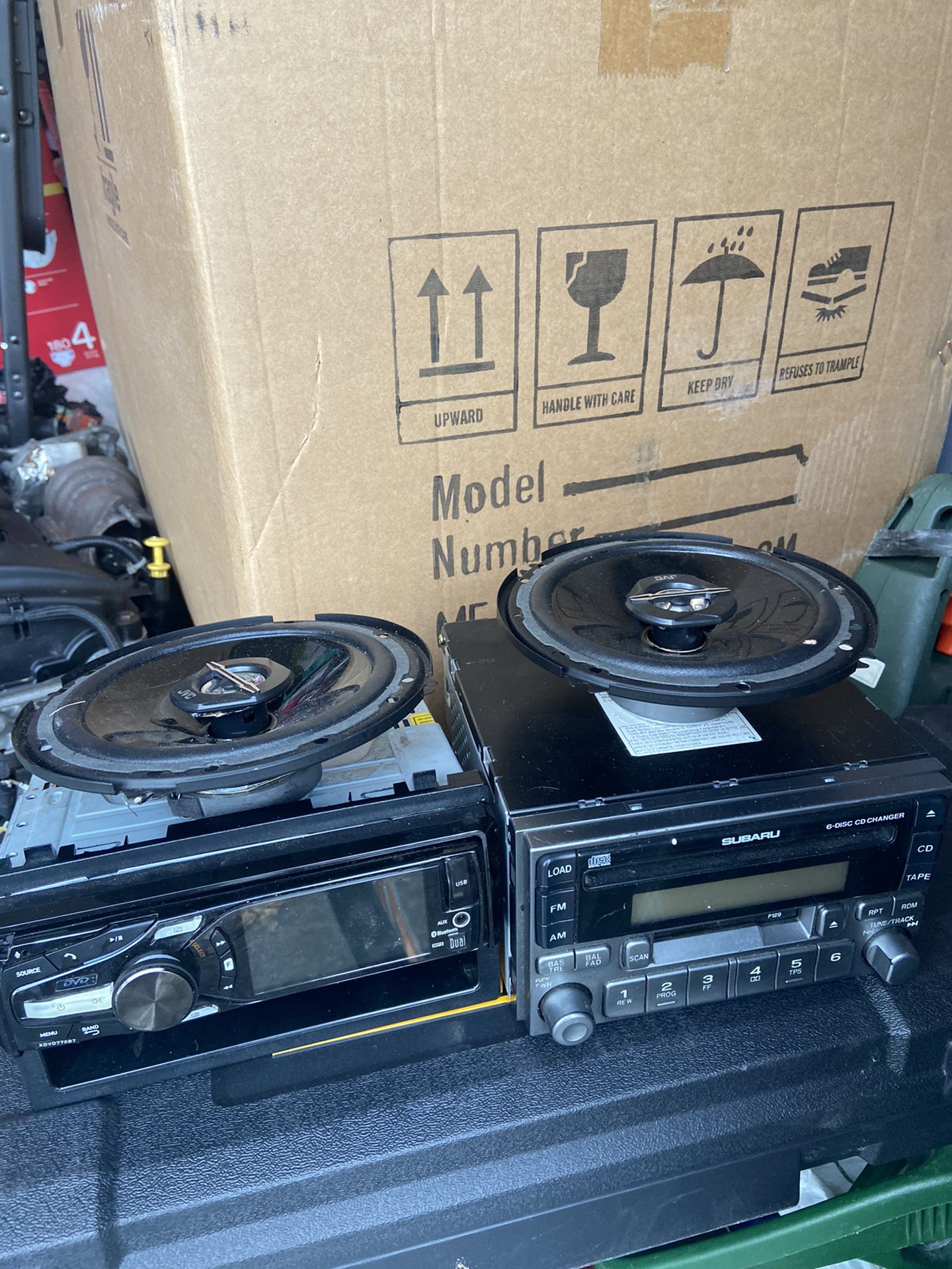Car stereos dual and Subaru