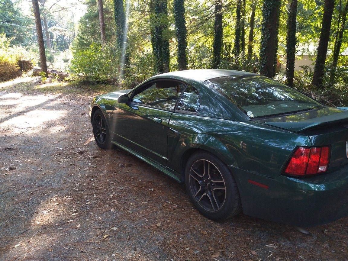 2003 Ford Mustang